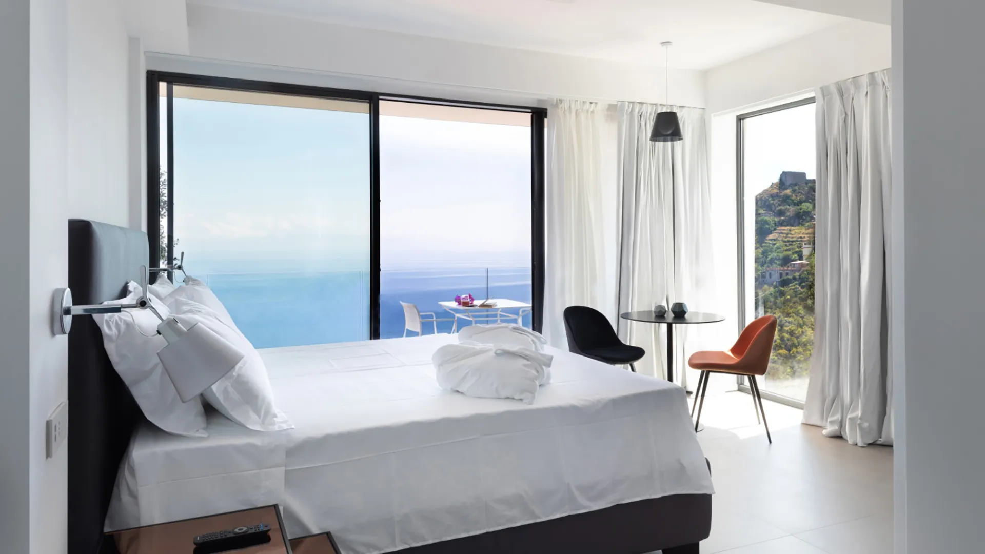 DELUXE APARTMENT WITH PRIVATE JACUZZI