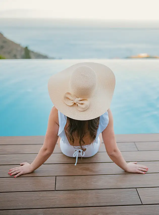 Heated infinity pool